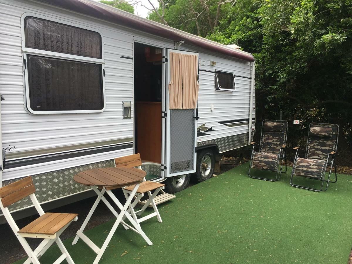 Hotel Comfortable Caravan Cooktown Exterior foto